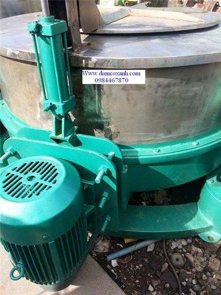 MÁY LI TÂM KHÔ RAU SẠCH