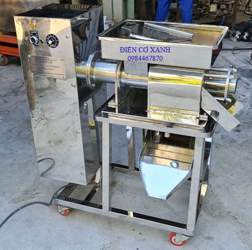 Máy ép tách nước củ cà rốt - Điện Cơ Xanh