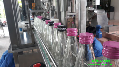 MÁY REN NẮP CHAI THỦY TINH TỰ ĐỘNG