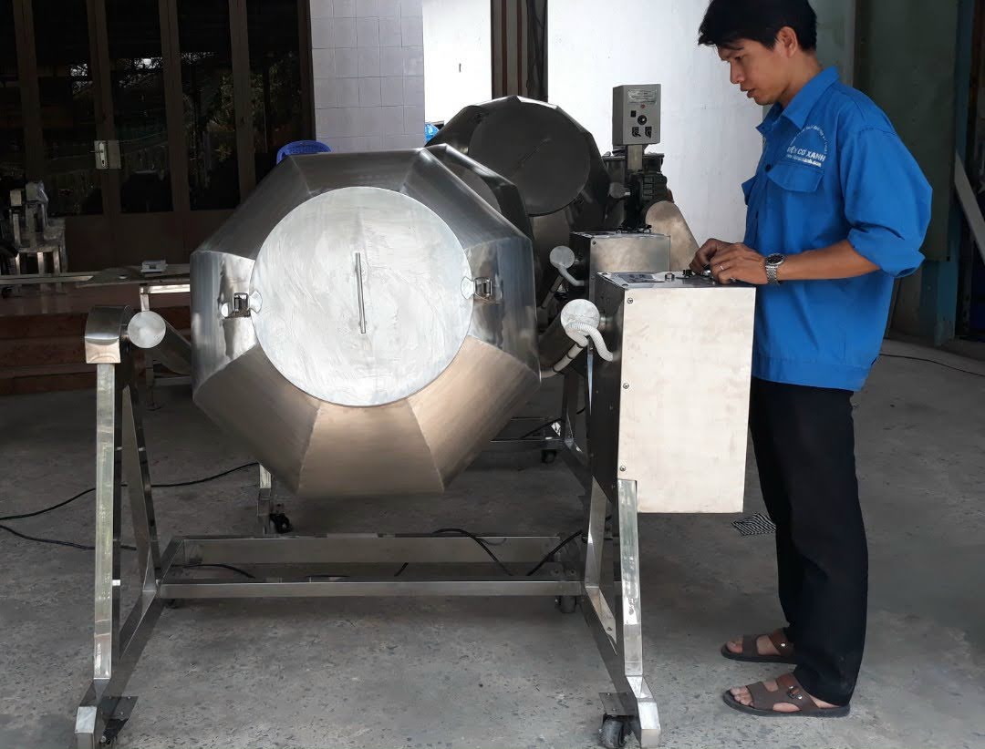 Máy trộn thực phẩm lồng quay dạng khía như thế nào?
