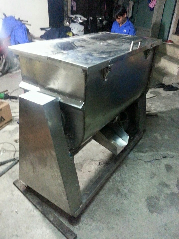 MÁY TRỘN TRỤC NGANG DÙNG TRỘN CƠM CHÁY