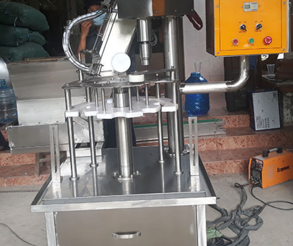 Máy vặn nắp chai xịt - Vặn nắp tự động