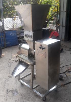 Máy ép khóm trực tiếp từ trái khóm - Điện Cơ Xanh